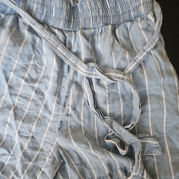 Paperbag shorts - Picture 4 of 6